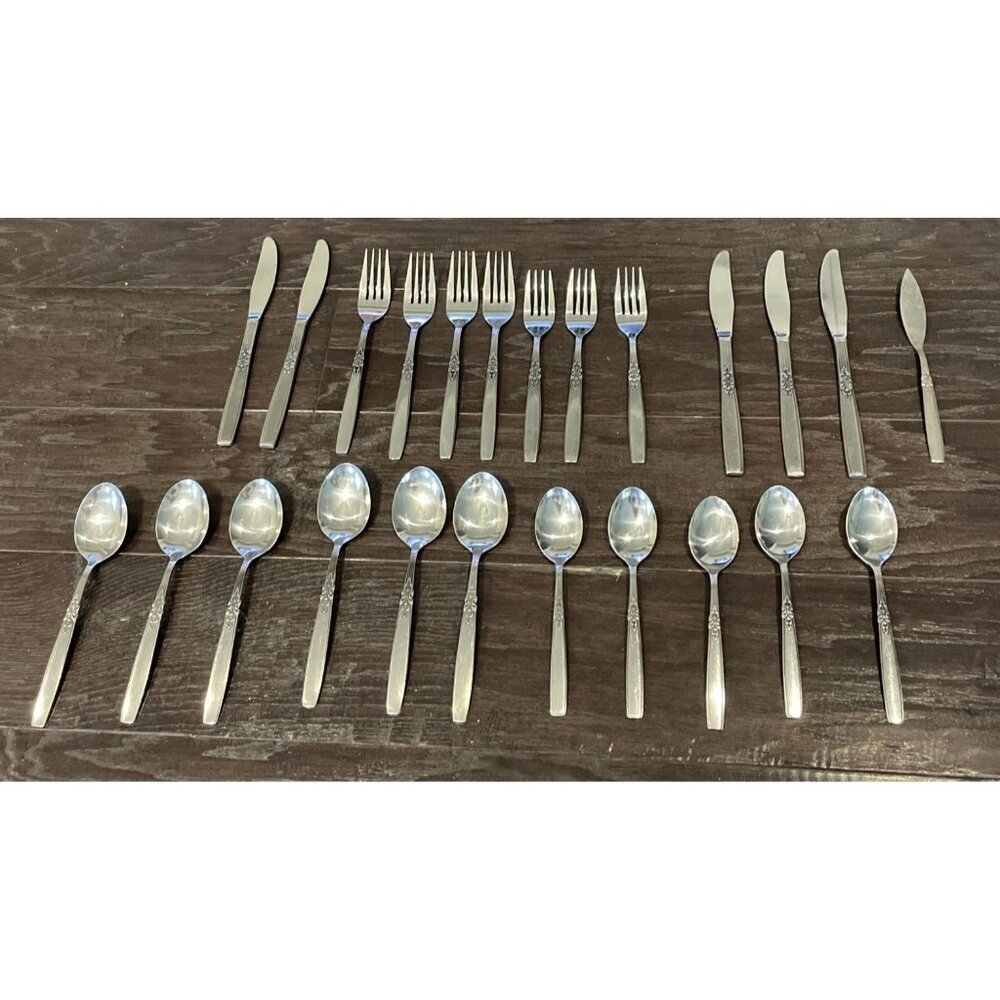 Northland Stainless Vintage Flatware Set Korea 24 Piece‎ MCM Floral Forks Spoons